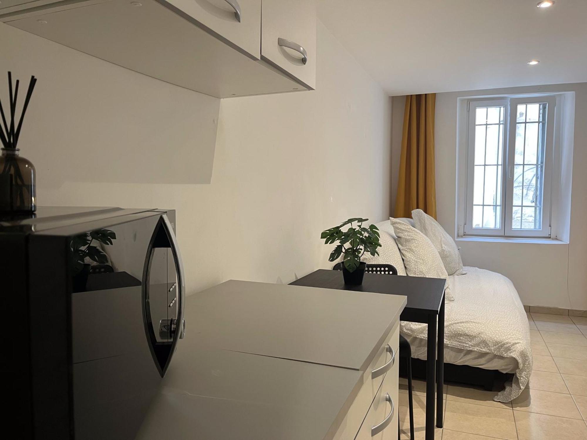 Studio Equipe Confort Proche De Toutes Commodites لا سين سور مير المظهر الخارجي الصورة